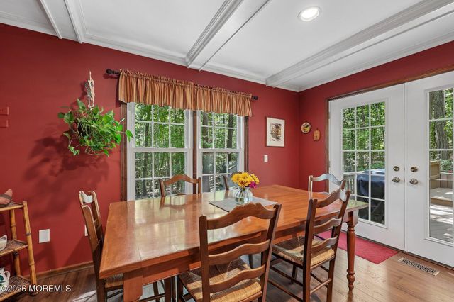 54 Howland Road, Middletown, NJ 07748