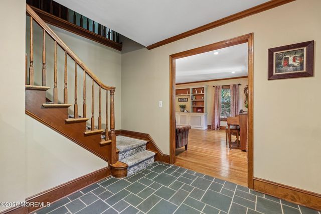54 Howland Road, Middletown, NJ 07748