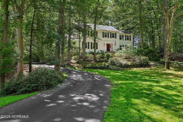 54 Howland Road, Middletown, NJ 07748