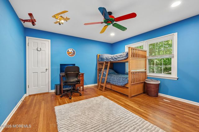 54 Howland Road, Middletown, NJ 07748