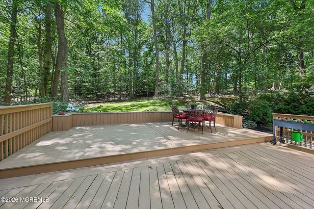 54 Howland Road, Middletown, NJ 07748