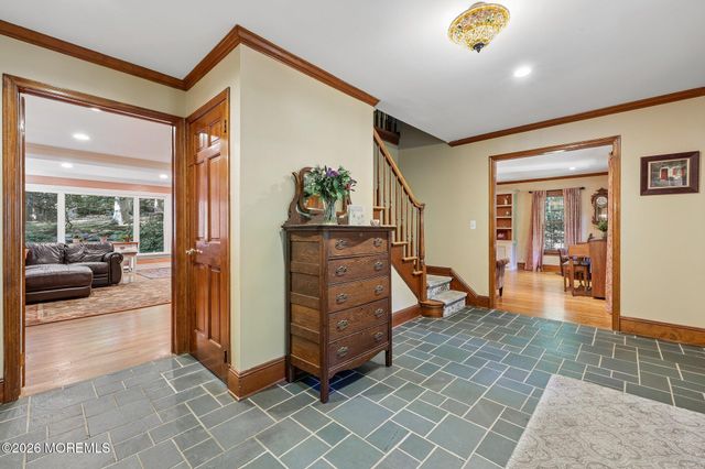 54 Howland Road, Middletown, NJ 07748