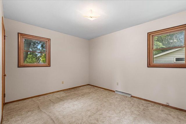 309 Braatz DRIVE, Kewaskum, WI 53040