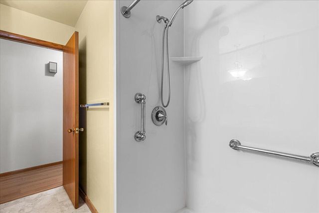 309 Braatz DRIVE, Kewaskum, WI 53040