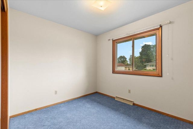 309 Braatz DRIVE, Kewaskum, WI 53040