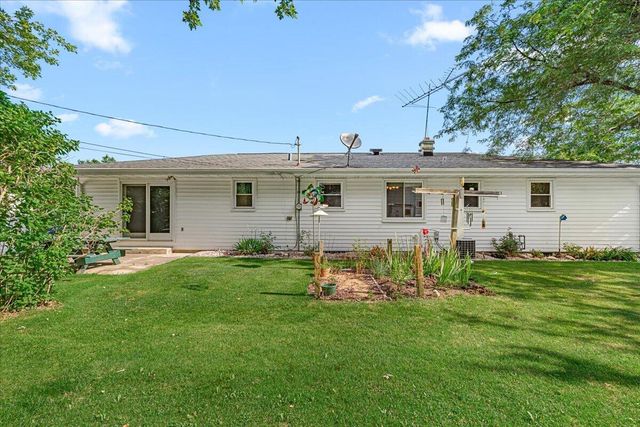 309 Braatz DRIVE, Kewaskum, WI 53040