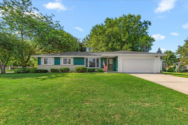 309 Braatz DRIVE, Kewaskum, WI 53040