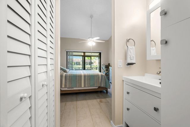 7906 NW 10th Street 7906, Plantation, FL 33322