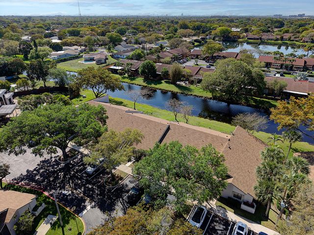 7906 NW 10th Street 7906, Plantation, FL 33322