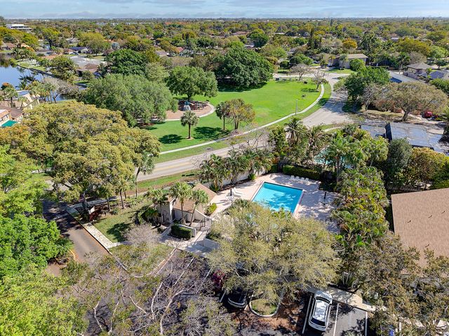 7906 NW 10th Street 7906, Plantation, FL 33322