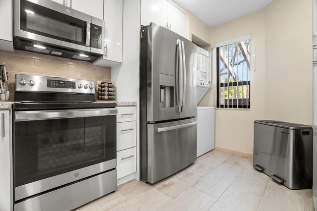 7906 NW 10th Street 7906, Plantation, FL 33322