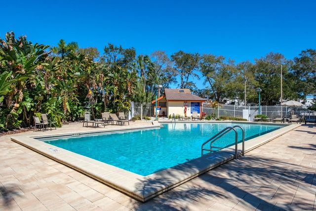 2860 LONGLEAF LANE, Palm Harbor, FL 34684