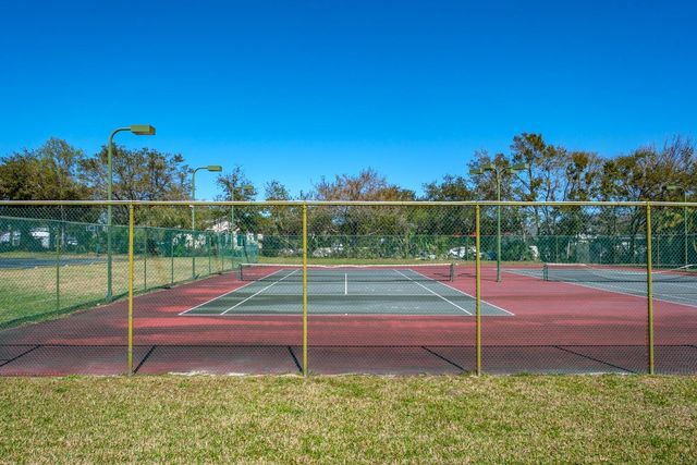 2860 LONGLEAF LANE, Palm Harbor, FL 34684