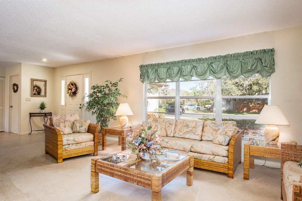 Image 20 of property listing at 2860 LONGLEAF LANE, Palm Harbor, FL 34684