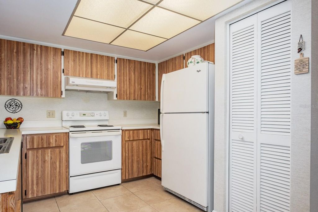 Image 33 of property listing at 2860 LONGLEAF LANE, Palm Harbor, FL 34684