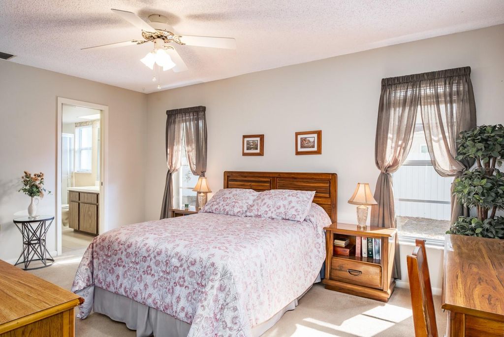 Image 38 of property listing at 2860 LONGLEAF LANE, Palm Harbor, FL 34684