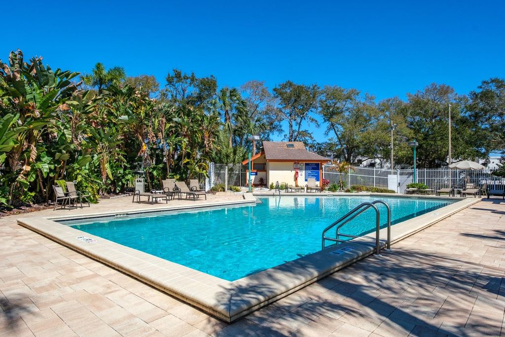 Image 53 of property listing at 2860 LONGLEAF LANE, Palm Harbor, FL 34684