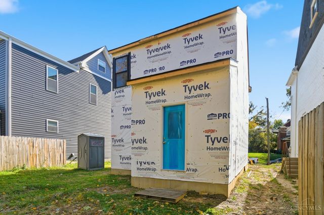 1730 Hewitt Avenue, Cincinnati, OH 45207