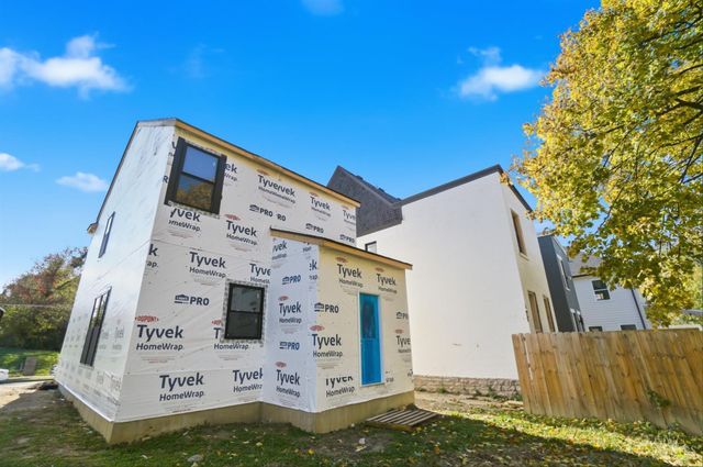 1730 Hewitt Avenue, Cincinnati, OH 45207