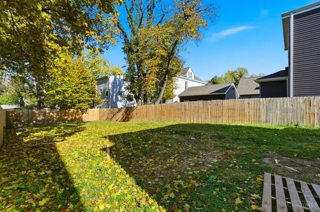 1730 Hewitt Avenue, Cincinnati, OH 45207