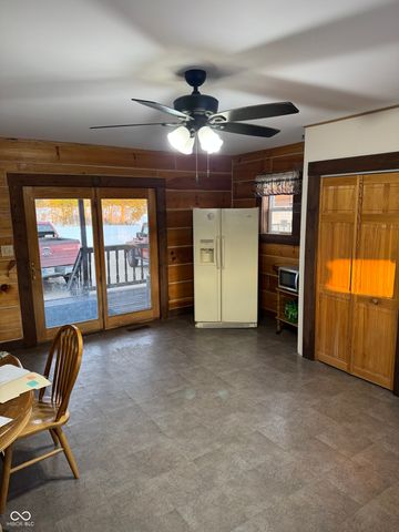 4010 N Newbern Road, Columbus, IN 47203