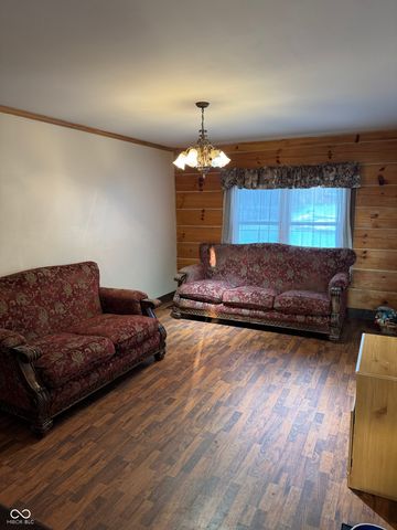 4010 N Newbern Road, Columbus, IN 47203