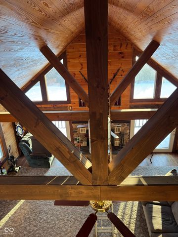 4010 N Newbern Road, Columbus, IN 47203