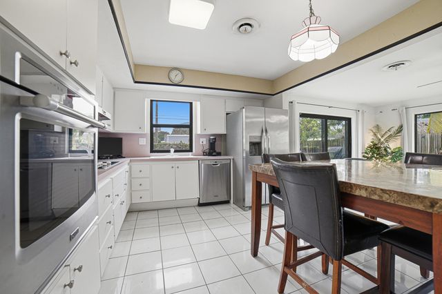 720 N CRESCENT Drive, Hollywood, FL 33021