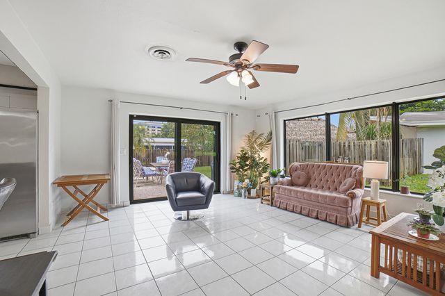720 N CRESCENT Drive, Hollywood, FL 33021