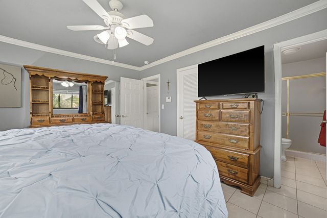 720 N CRESCENT Drive, Hollywood, FL 33021