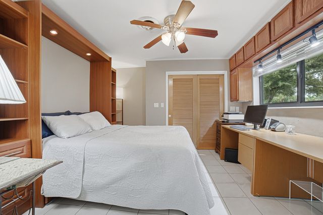 720 N CRESCENT Drive, Hollywood, FL 33021
