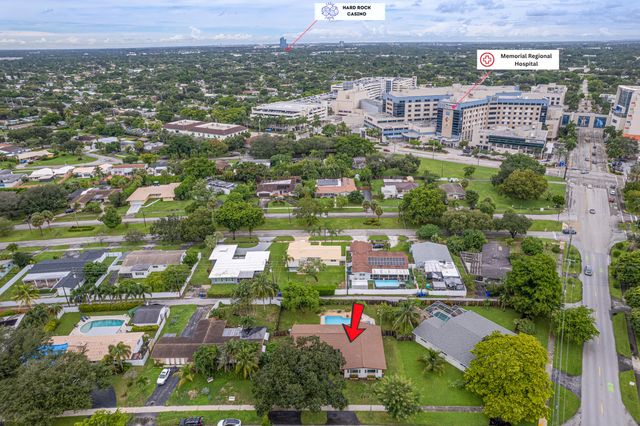 720 N CRESCENT Drive, Hollywood, FL 33021
