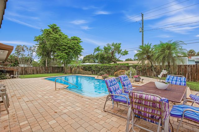 720 N CRESCENT Drive, Hollywood, FL 33021