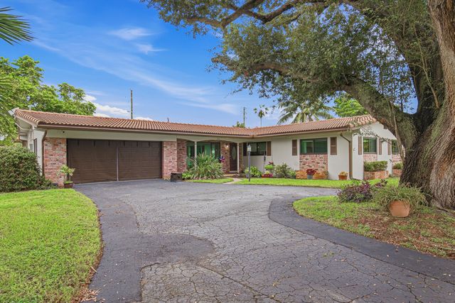 720 N CRESCENT Drive, Hollywood, FL 33021