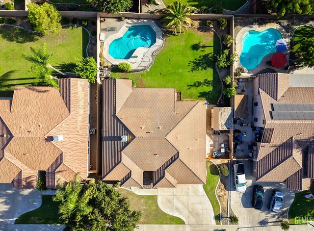 7807 Live Oak Way, Bakersfield, CA 93308