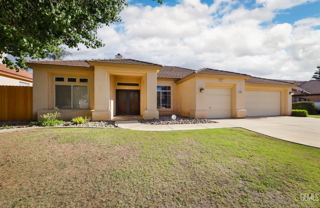 7807 Live Oak Way, Bakersfield, CA 93308