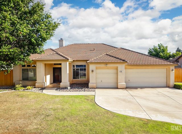 7807 Live Oak Way, Bakersfield, CA 93308