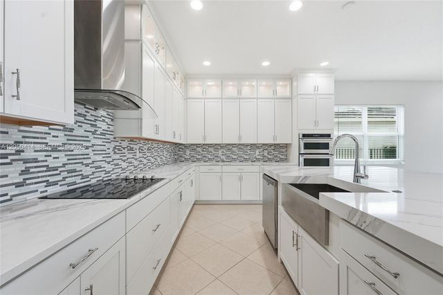 15239 Goldfinch Circle 15239, Westlake, FL 33470