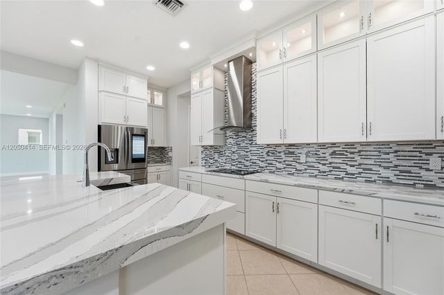15239 Goldfinch Circle 15239, Westlake, FL 33470