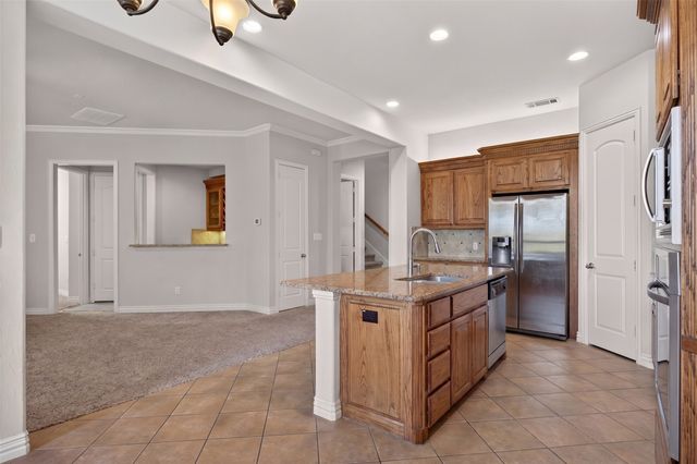 2101 S Hill Drive, Irving, TX 75038