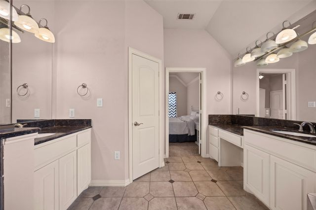 2101 S Hill Drive, Irving, TX 75038