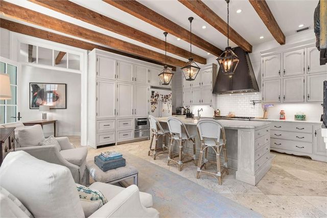 2256 De Leon Avenue, Mobile, AL 36607