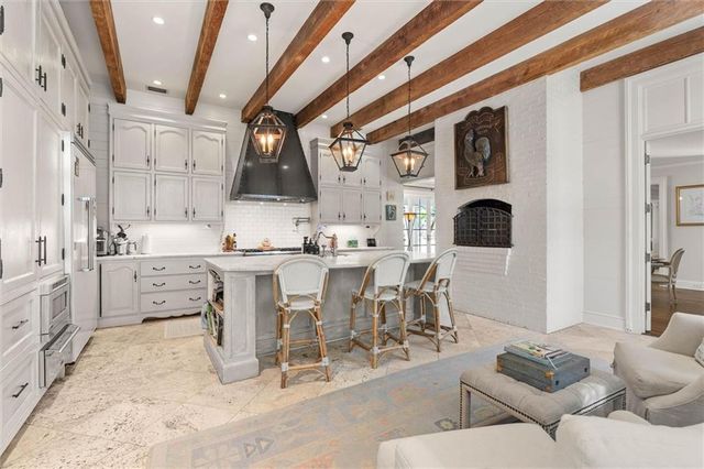 2256 De Leon Avenue, Mobile, AL 36607