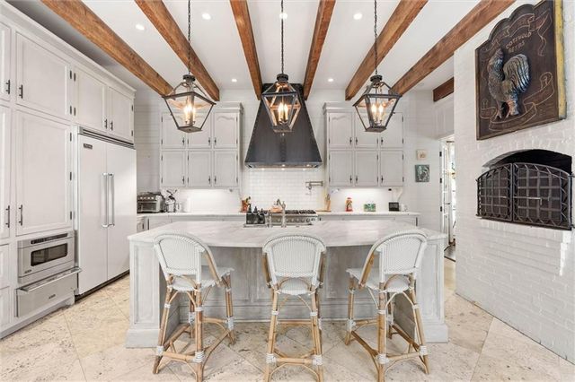 2256 De Leon Avenue, Mobile, AL 36607