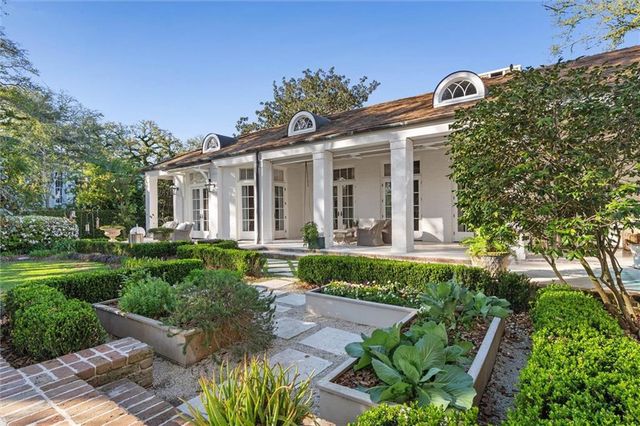 2256 De Leon Avenue, Mobile, AL 36607