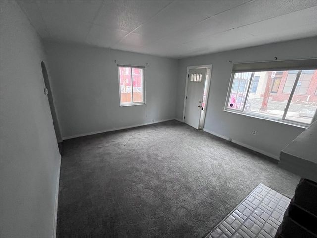 230 43rd St, Lawrenceville, PA 15201