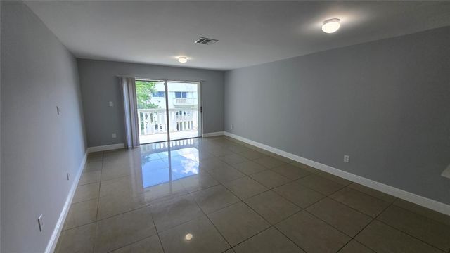 15201 NE 6TH Avenue C307, Miami, FL 33162