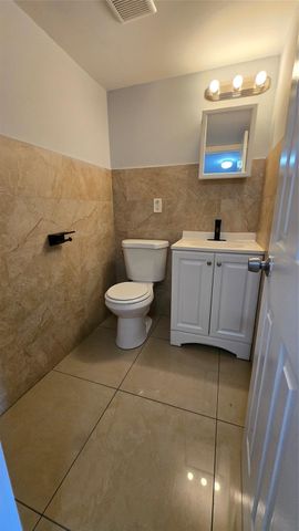 15201 NE 6TH Avenue C307, Miami, FL 33162