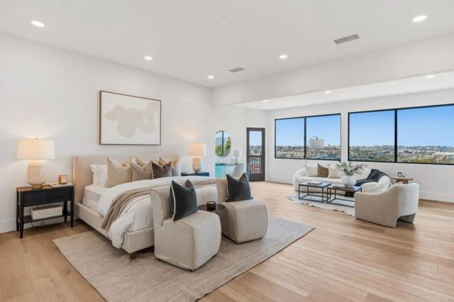 1561 La Plaza Drive, San Marcos, CA 92078