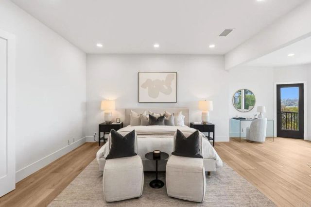 1561 La Plaza Drive, San Marcos, CA 92078